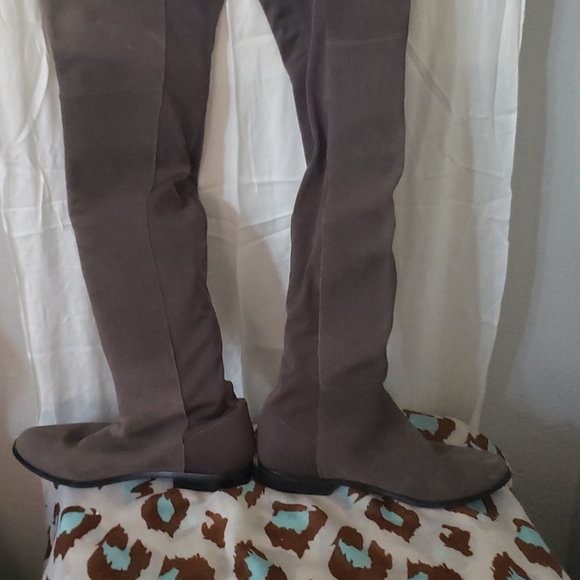 Chinese Laundry over the knee boot - Picture 9 of 9